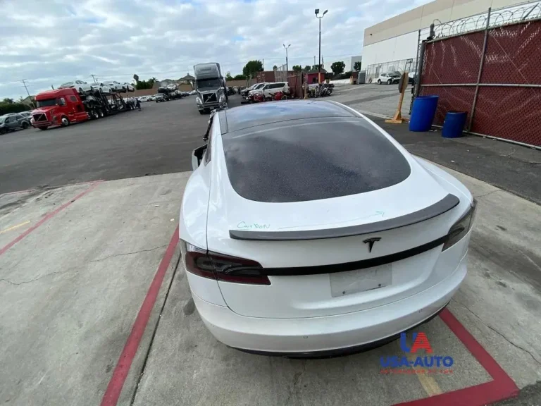 Tesla Model S 85
